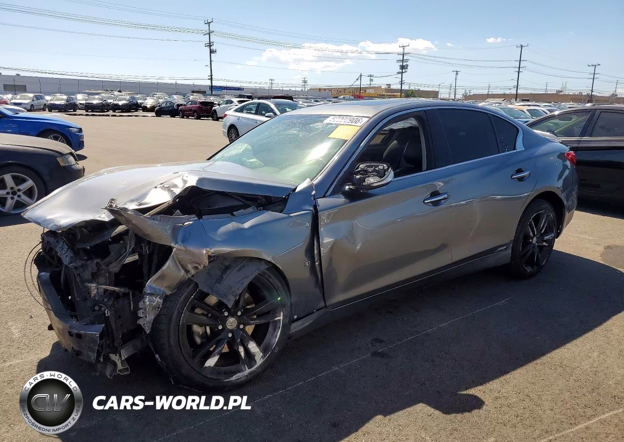 2015 Infiniti Q50 Premium