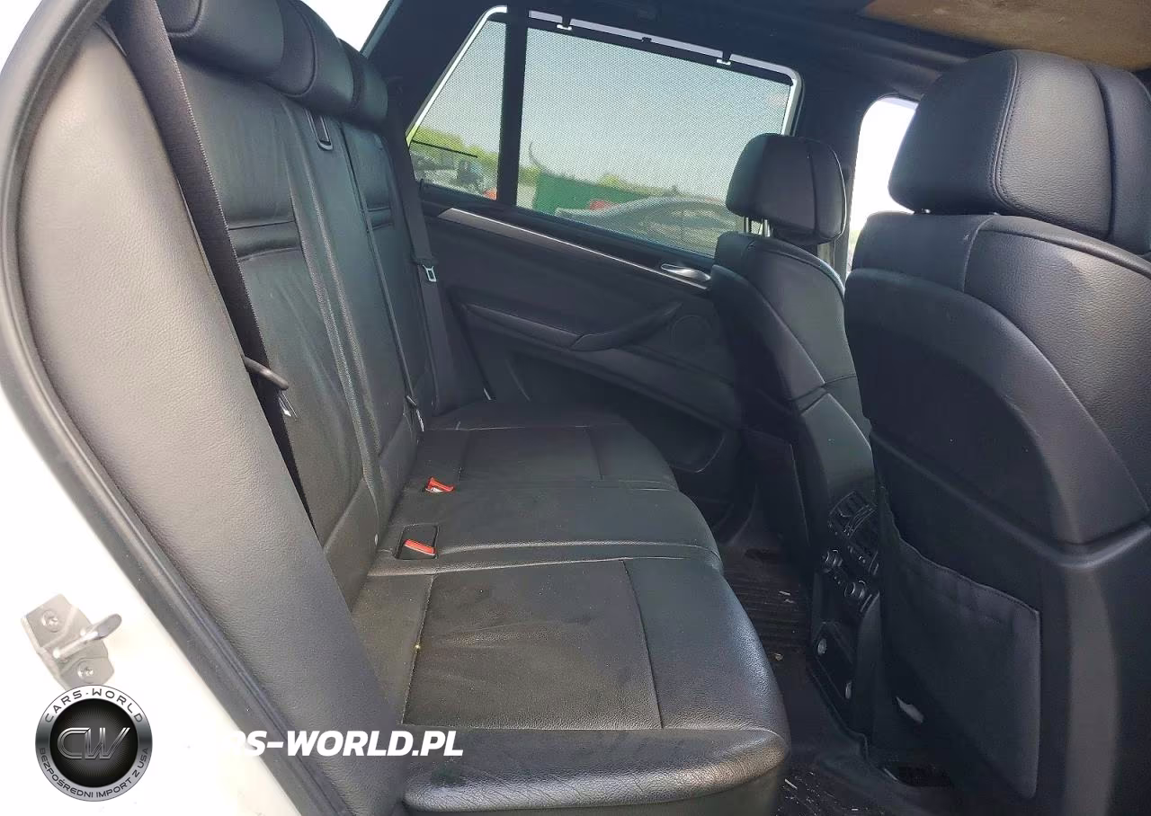 2013 BMW X5 xDrive50I VIN:5UXZV8C52DL426919 - 10