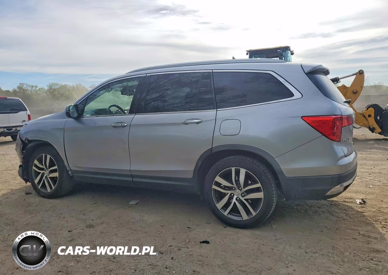 2016 Honda Pilot Touring VIN:5FNYF5H92GB049553 - 2