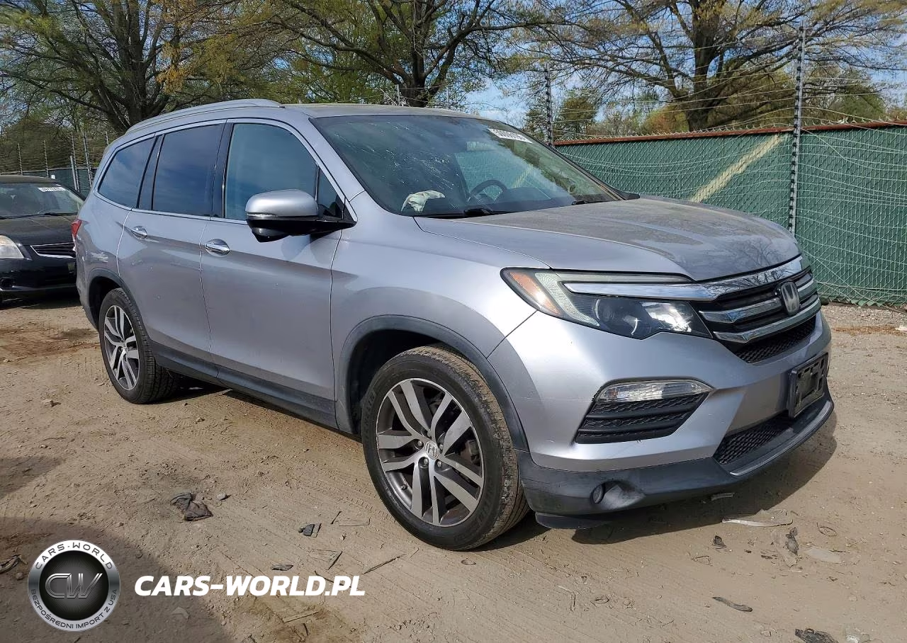 2016 Honda Pilot Touring VIN:5FNYF5H92GB049553 - 4