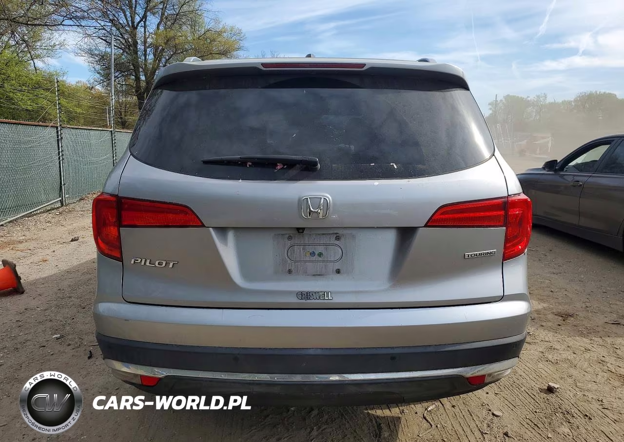 2016 Honda Pilot Touring VIN:5FNYF5H92GB049553 - 6