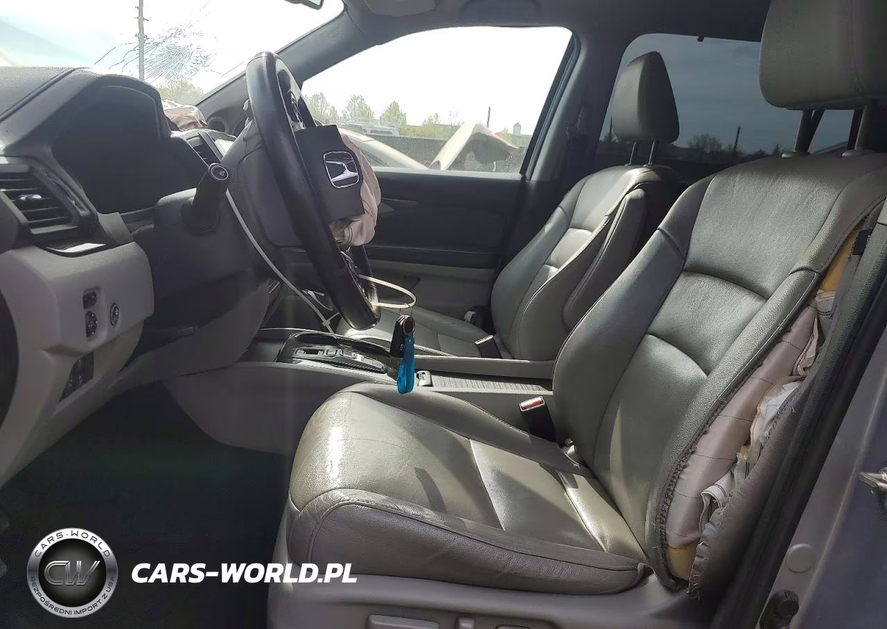 2016 Honda Pilot Touring VIN:5FNYF5H92GB049553 - 7