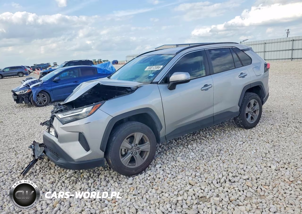 2024 Toyota Rav4 Xle VIN:2T3W1RFV2RW309587 - 1