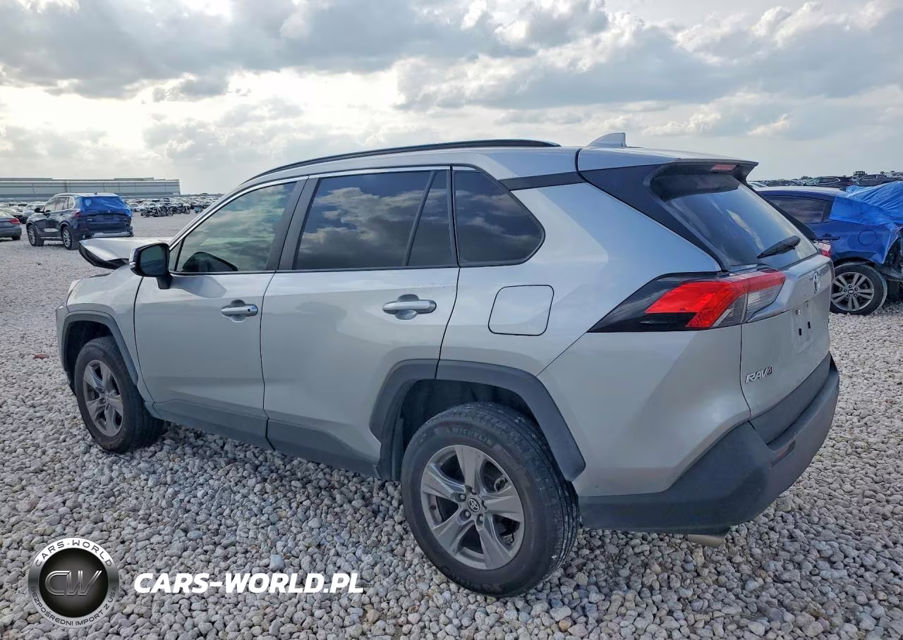 2024 Toyota Rav4 Xle VIN:2T3W1RFV2RW309587 - 2