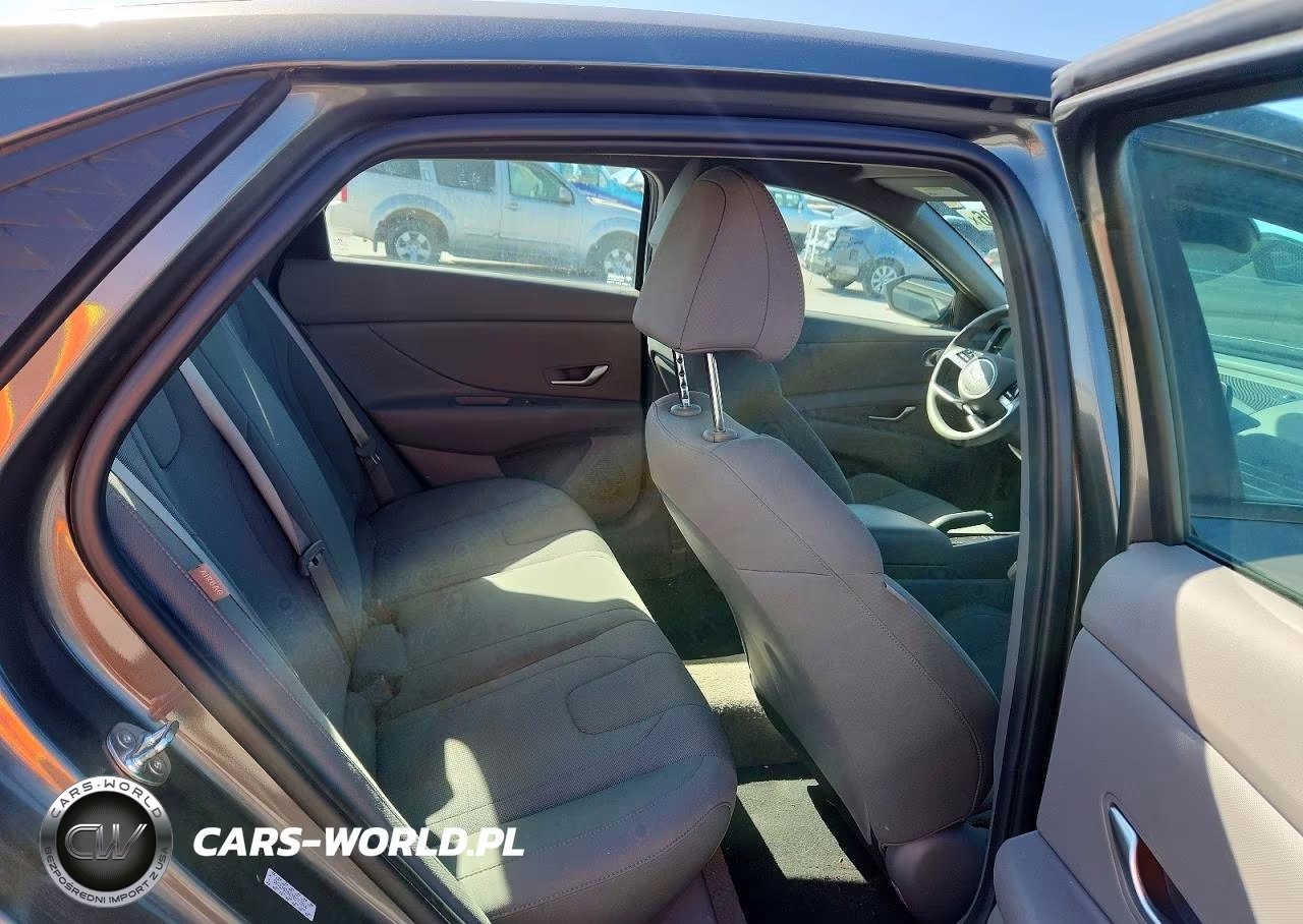 2024 Hyundai Elantra Se VIN:KMHLL4DG2RU823145 - 10