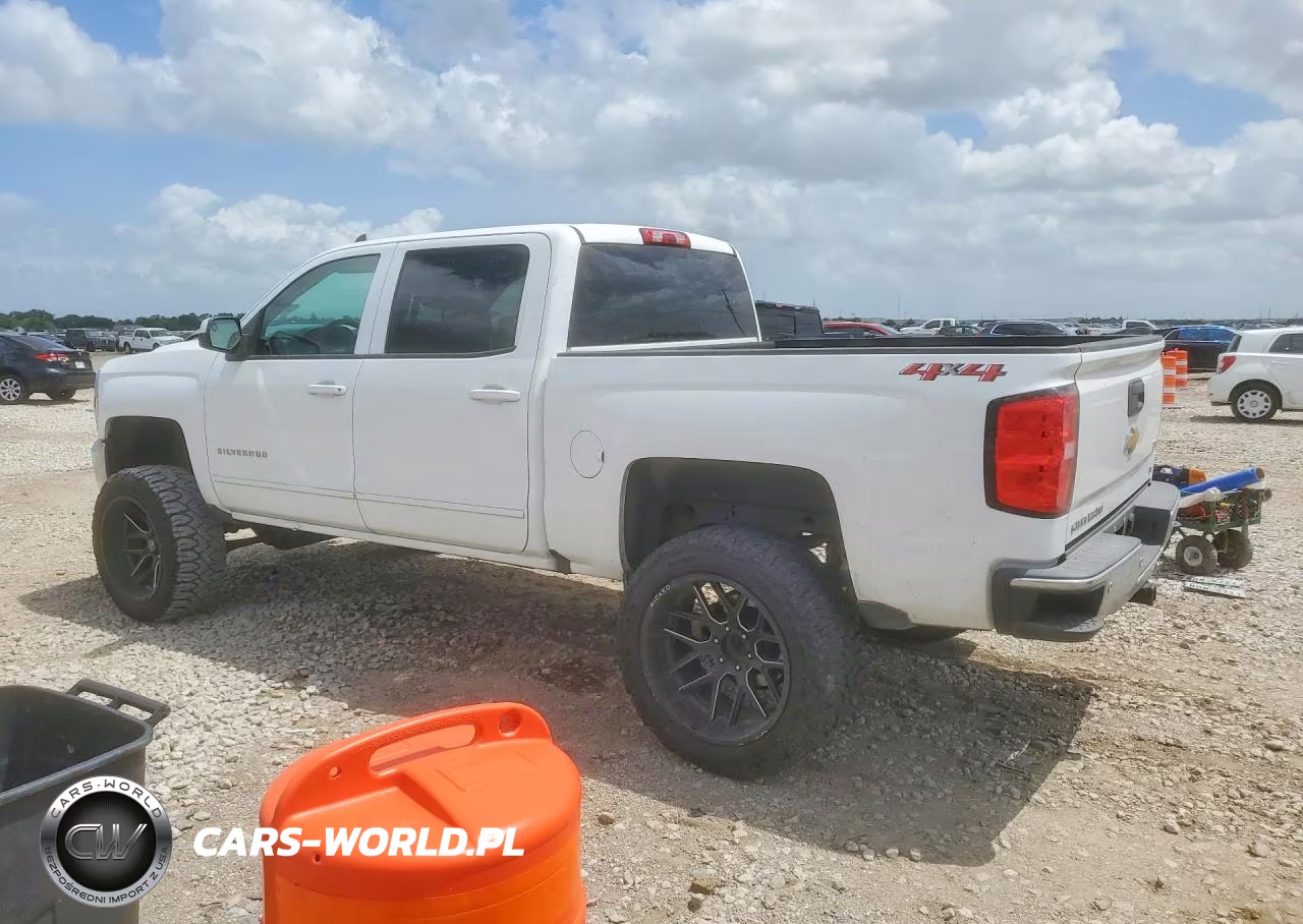 2018 Chevrolet Silverado K1500 Lt VIN:3GCUKREC1JG444696 - 2