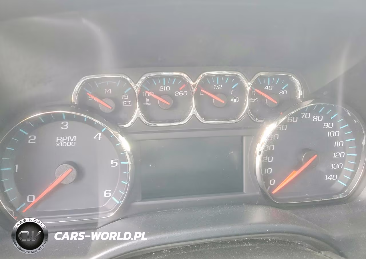 2018 Chevrolet Silverado K1500 Lt VIN:3GCUKREC1JG444696 - 9
