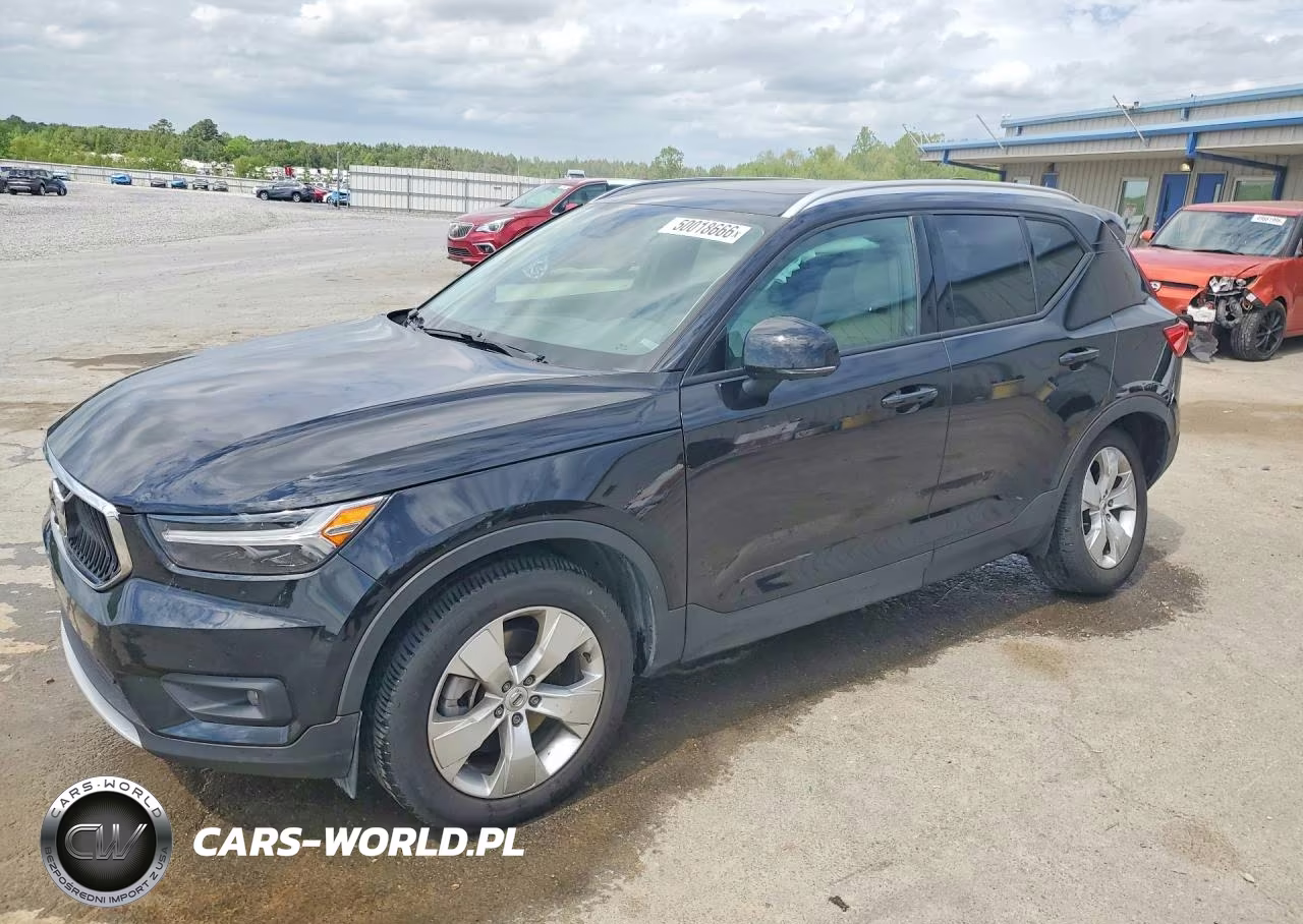 2022 Volvo Xc40 T5 Momentum