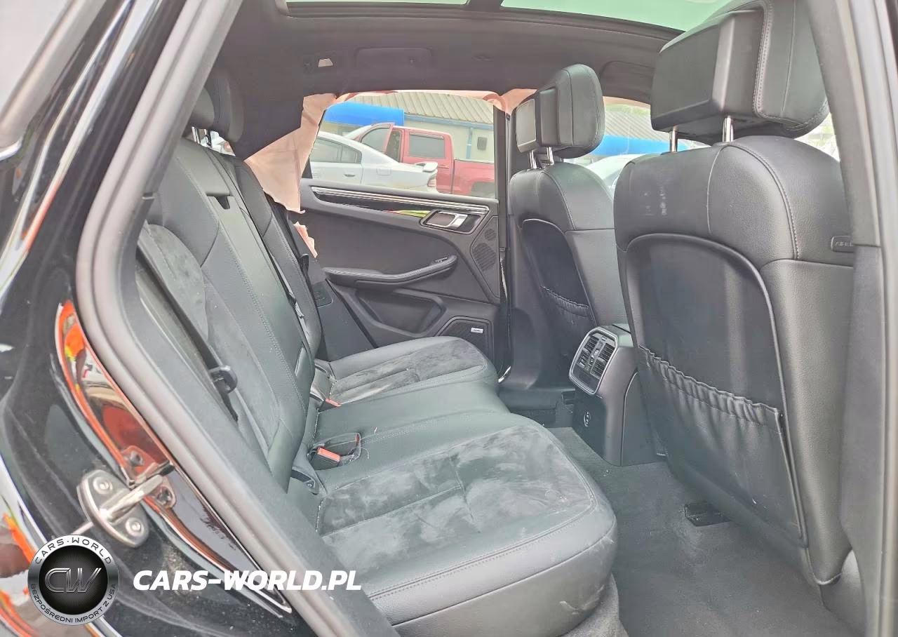 2021 Porsche Macan VIN:WP1AA2A50MLB02358 - 11