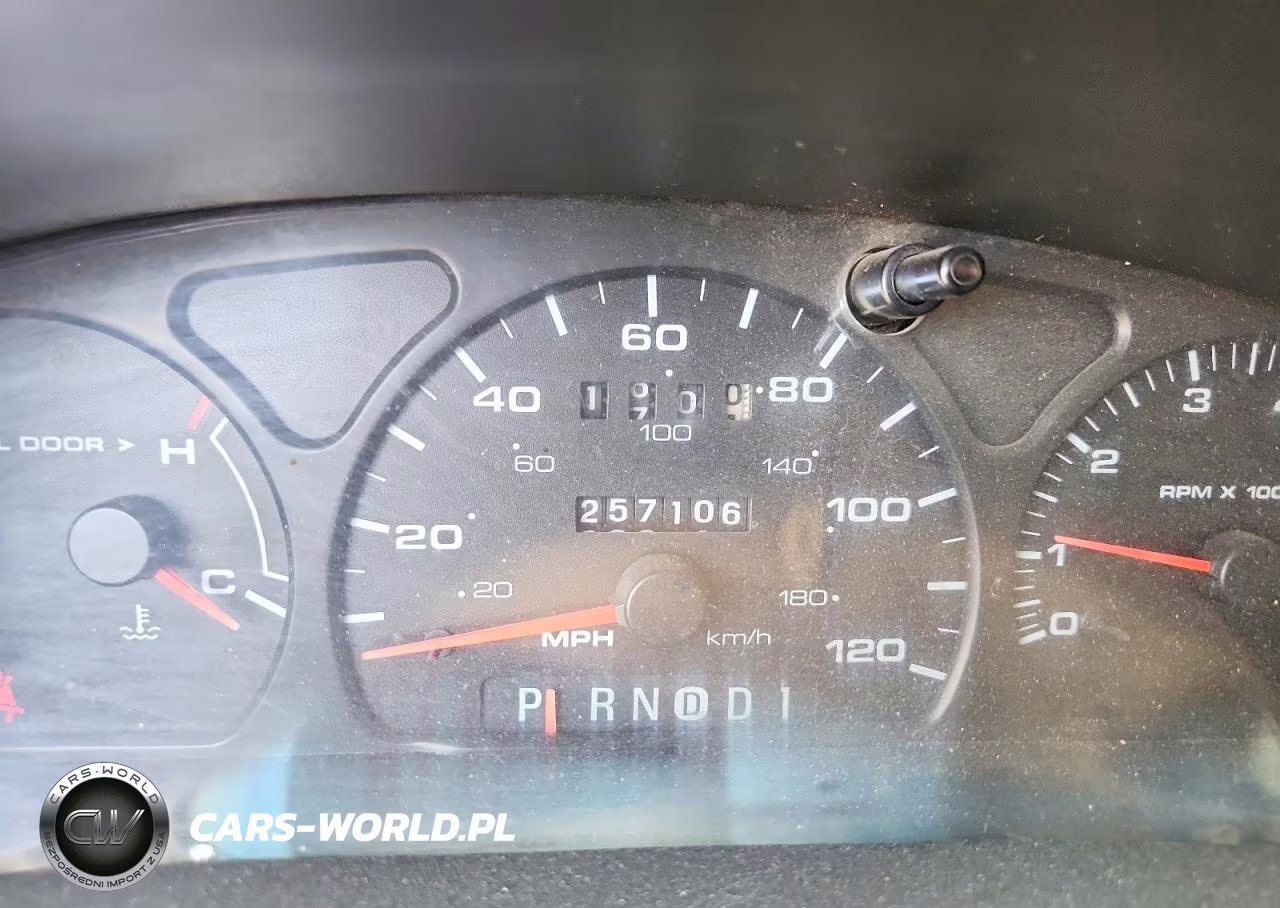2002 Ford Taurus Se VIN:1FAFP53UX2A190538 - 9