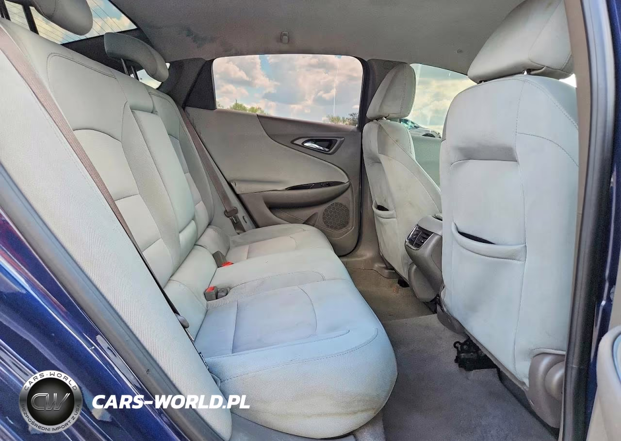 2017 Chevrolet Malibu Lt VIN:1G1ZE5ST7HF169589 - 10