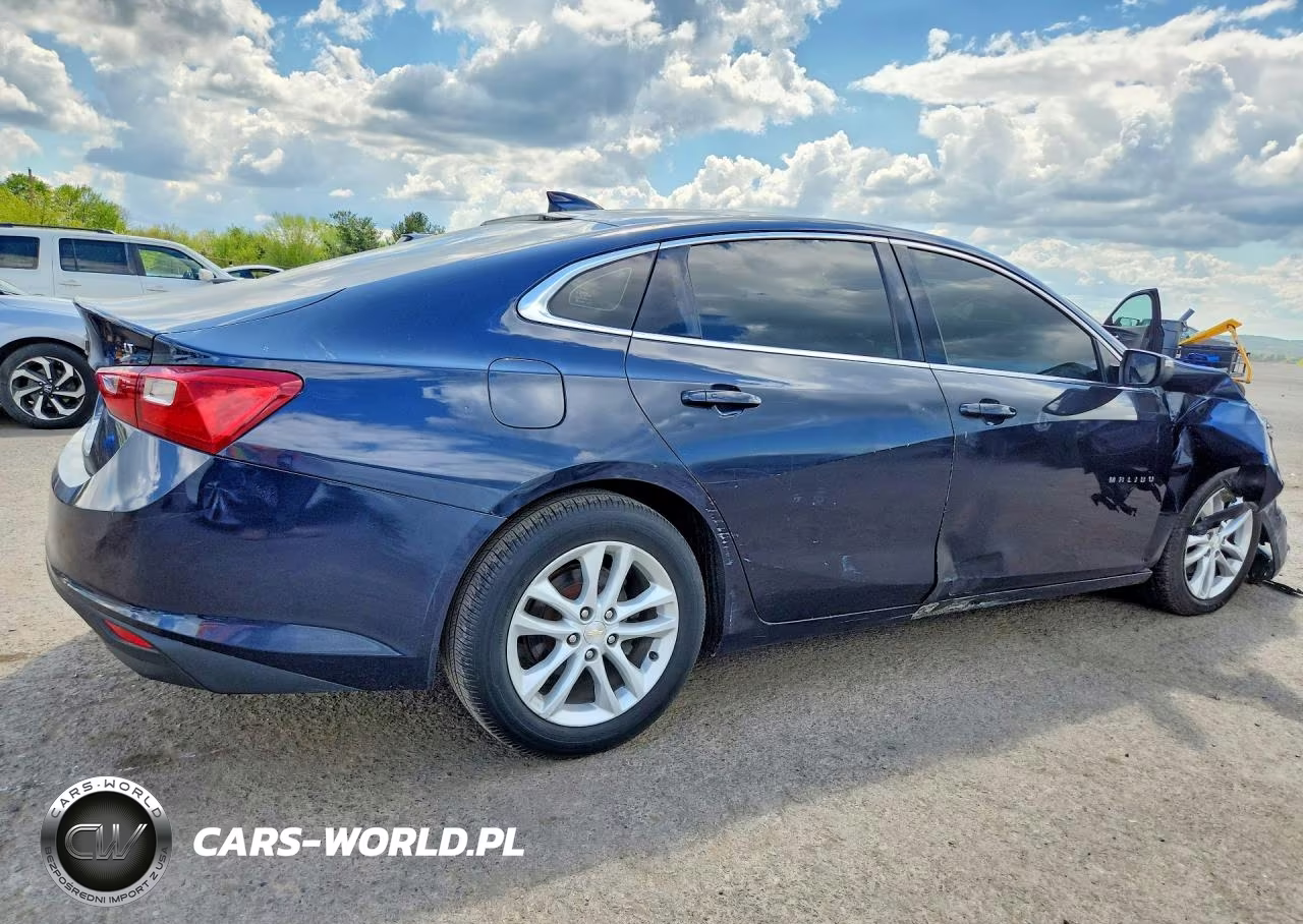2017 Chevrolet Malibu Lt VIN:1G1ZE5ST7HF169589 - 3