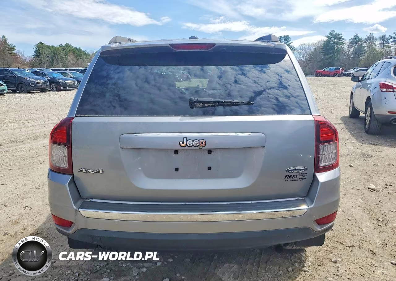 2015 Jeep Compass VIN:1C4NJDEB5FD324406 - 6