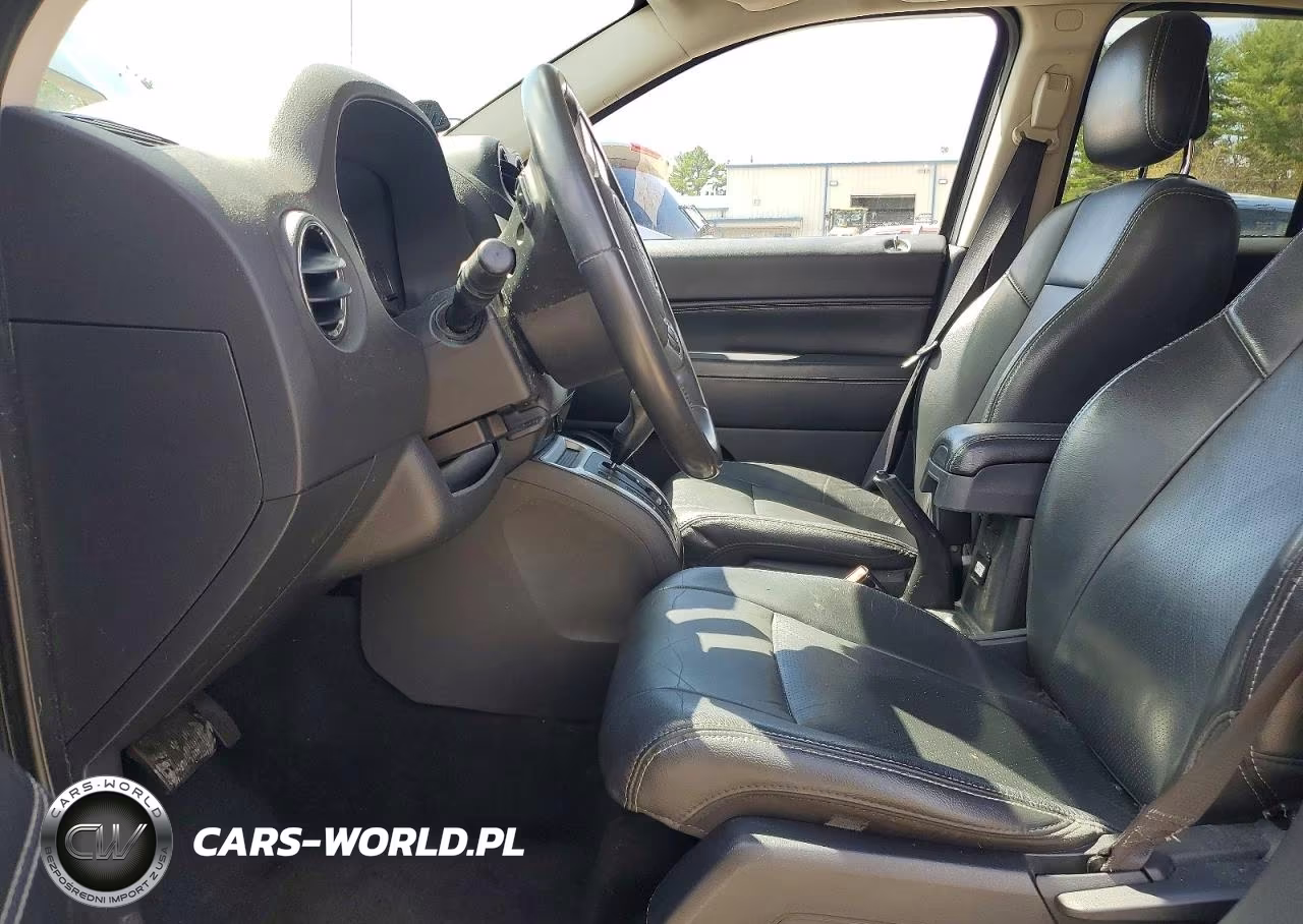 2015 Jeep Compass VIN:1C4NJDEB5FD324406 - 7