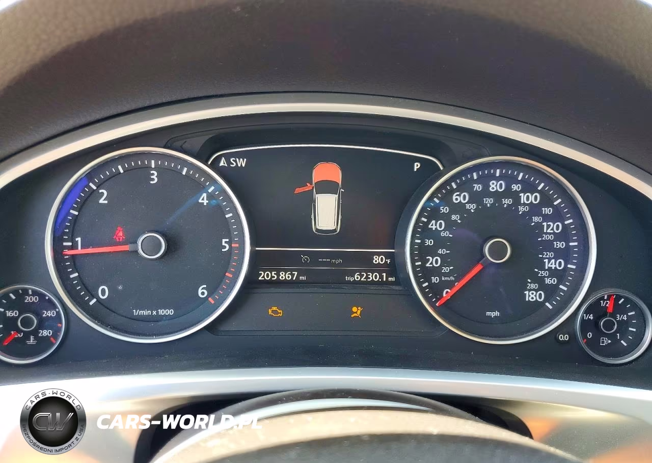 2013 Volkswagen Touareg V6 Tdi VIN:WVGEP9BP6DD000496 - 9