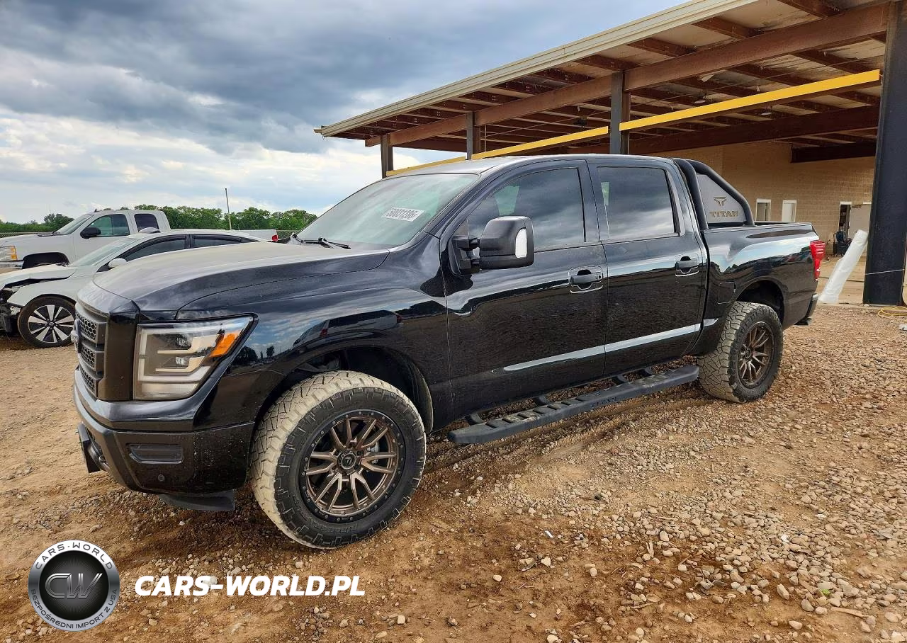 2024 Nissan Titan Sv