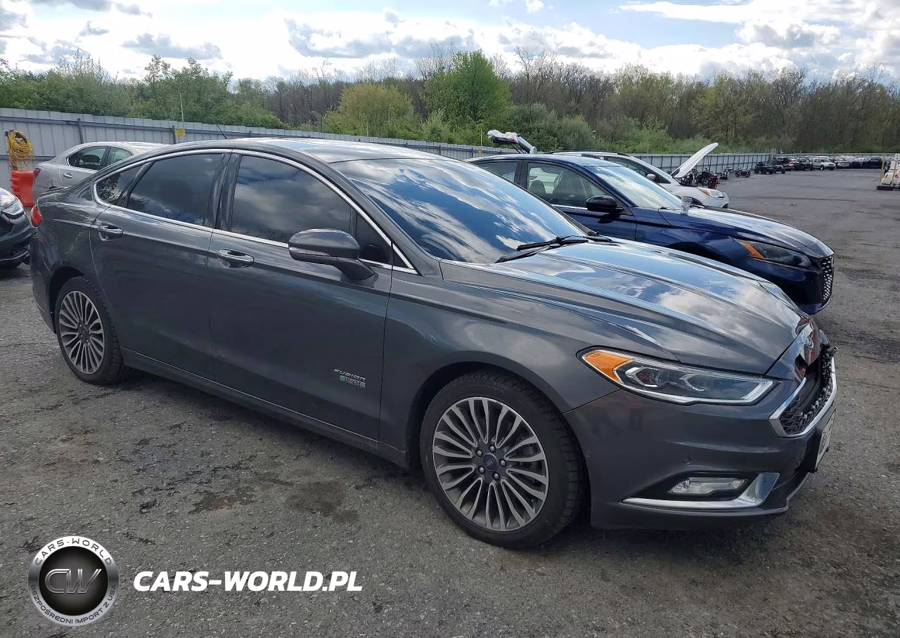 2017 Ford Fusion Titanium Phev VIN:3FA6P0SU2HR322680 - 4
