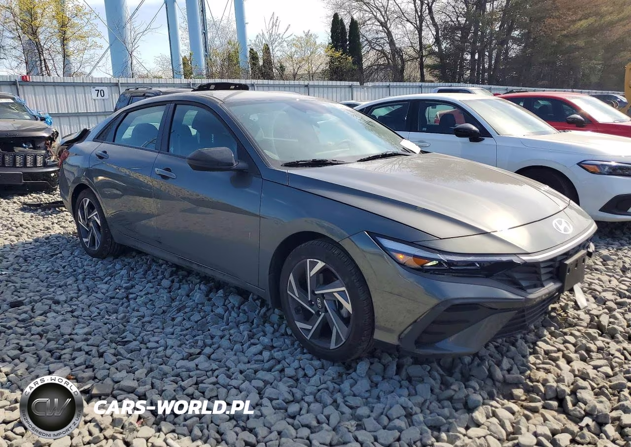 2025 Hyundai Elantra Sel Sport VIN:KMHLM4DG6SU975237 - 4
