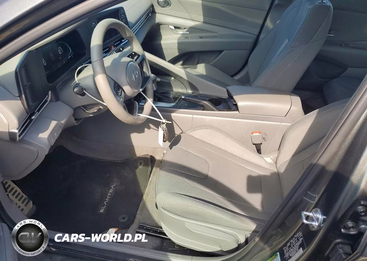 2025 Hyundai Elantra Sel Sport VIN:KMHLM4DG6SU975237 - 7