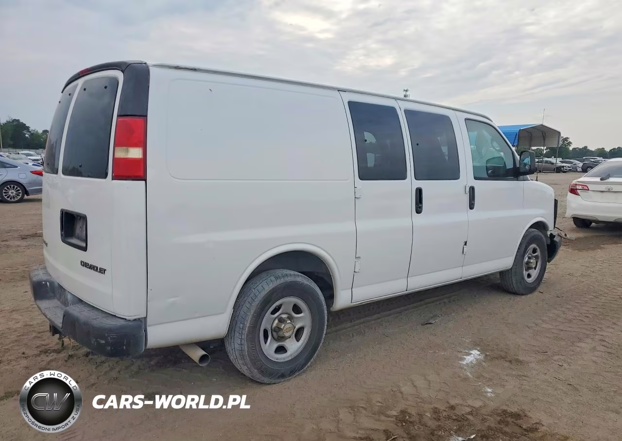 2004 Chevrolet Express G1500 Delivery Van VIN:1GCFG15T941115520 - 3