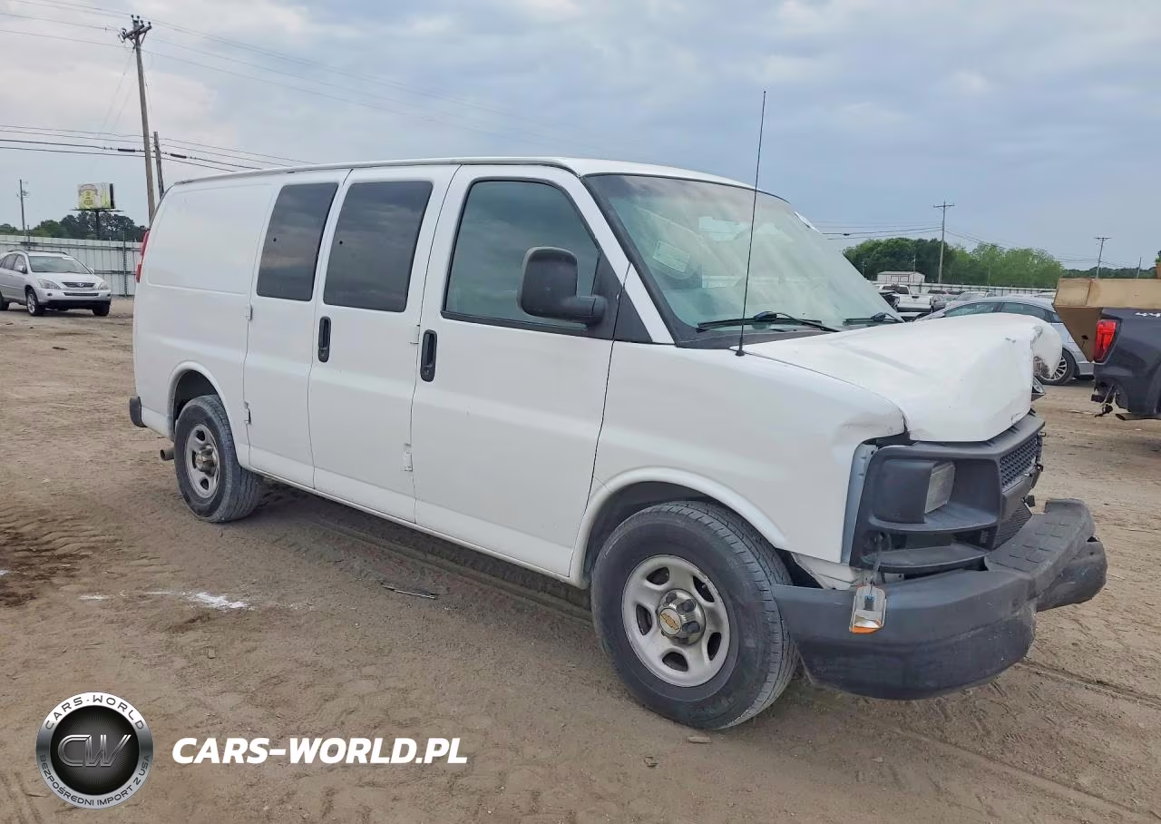 2004 Chevrolet Express G1500 Delivery Van VIN:1GCFG15T941115520 - 4