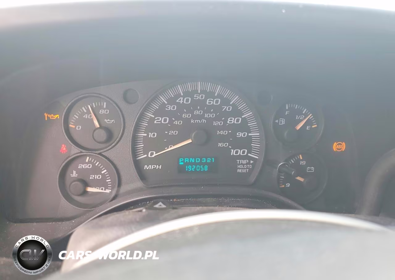2004 Chevrolet Express G1500 Delivery Van VIN:1GCFG15T941115520 - 9