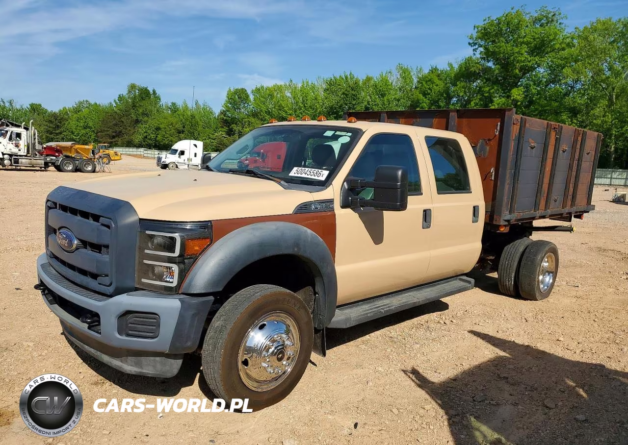 2013 Ford F450 Super Duty Flatbed Truck