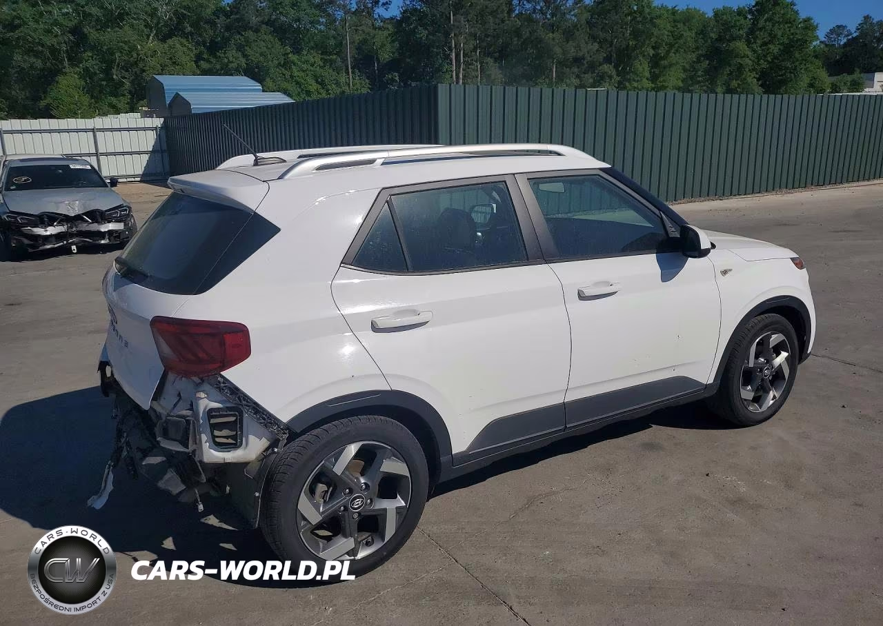 2023 Hyundai Venue Sel VIN:KMHRC8A30PU220159 - 3