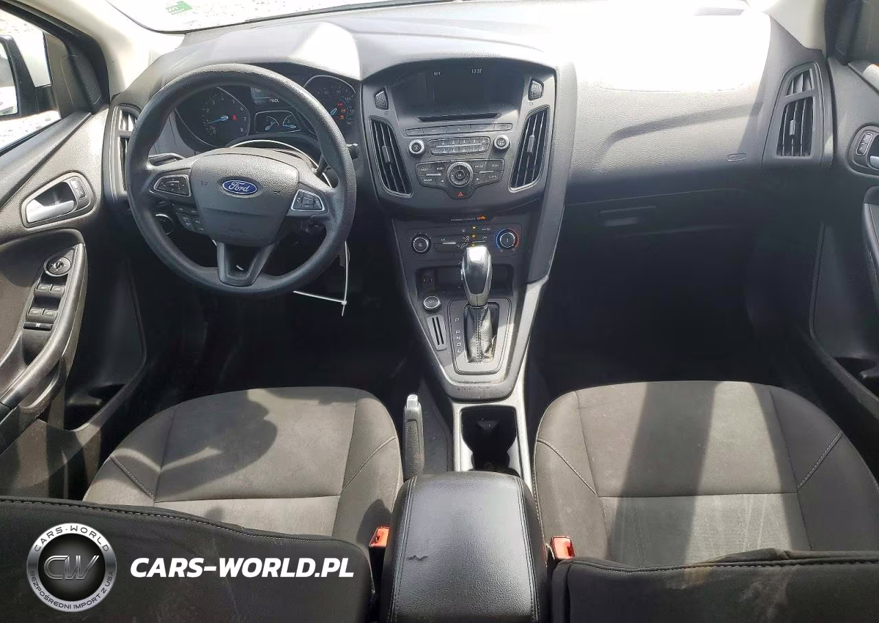 2016 Ford Focus Se VIN:1FADP3F27GL367399 - 8