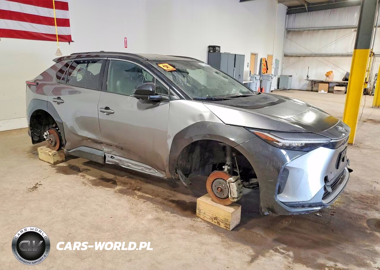 2023 Subaru Solterra Premium VIN:JTMABABA1PA005688 - 4