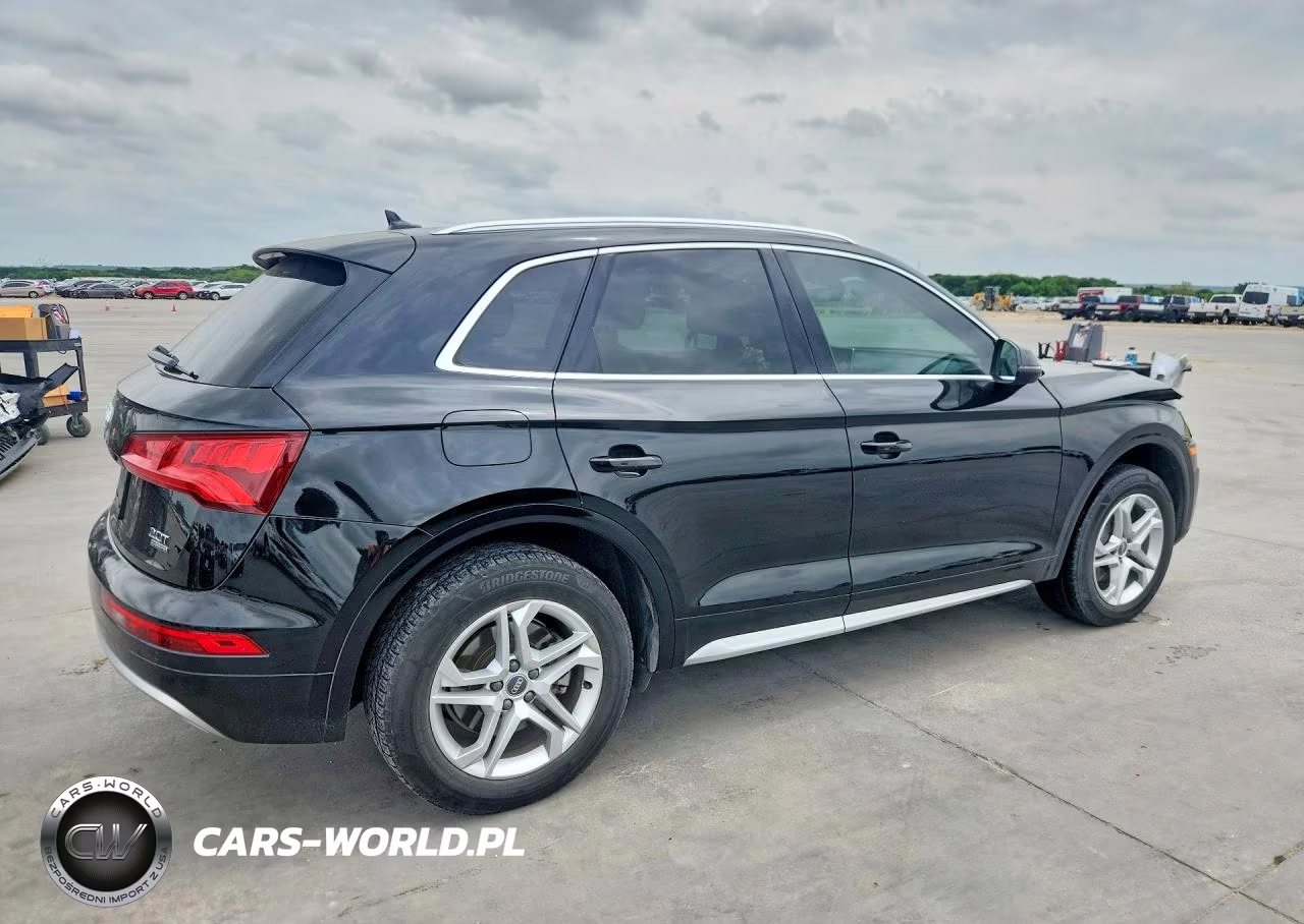 2018 Audi Q5 Premium Plus VIN:WA1BNAFY0J2034310 - 3