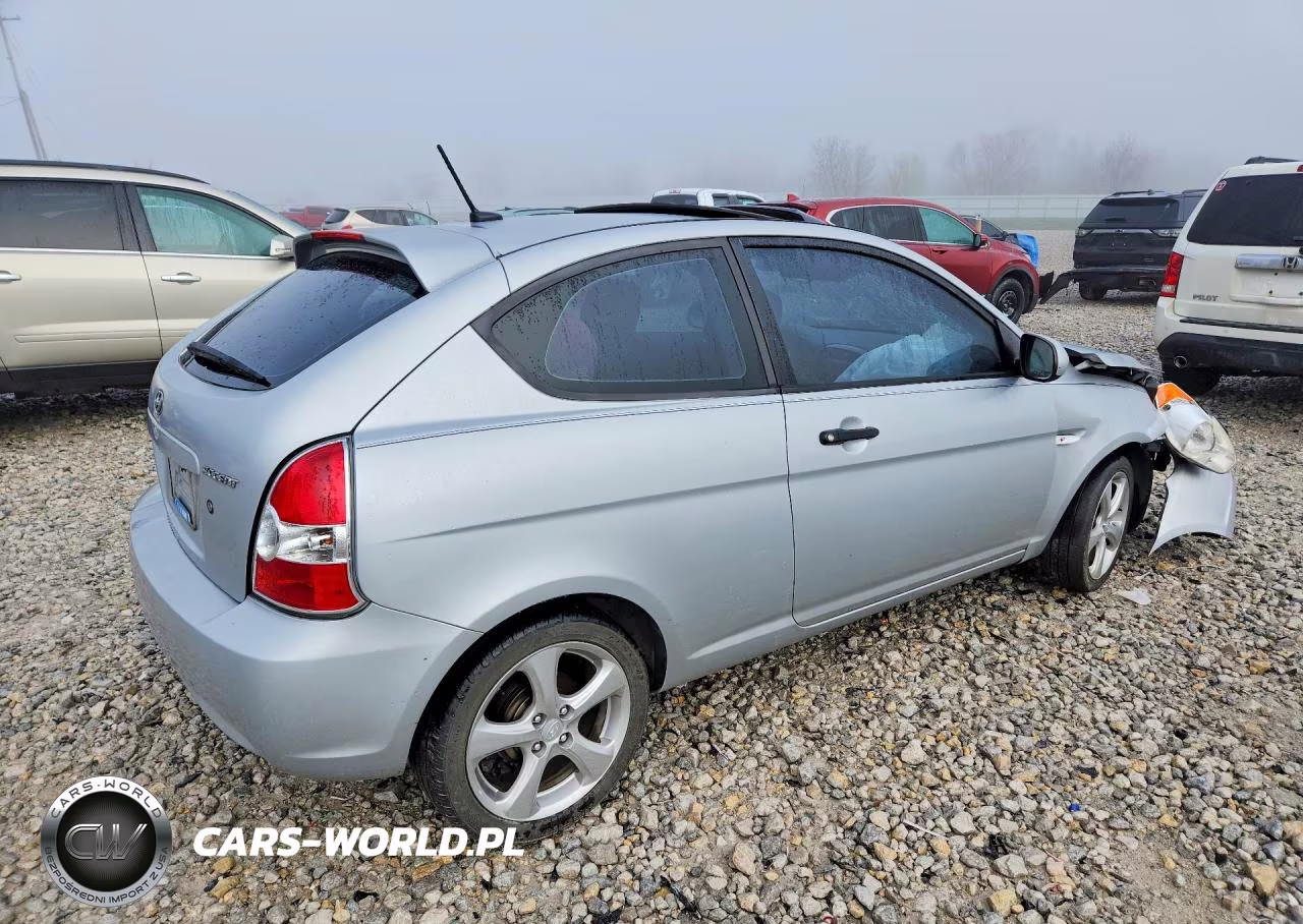 2010 Hyundai Accent Se VIN:KMHCN3AC4AU182607 - 3