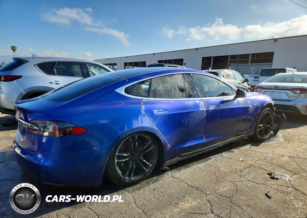 2013 Tesla Model S VIN:5YJSA1CN6DFP04231 - 3