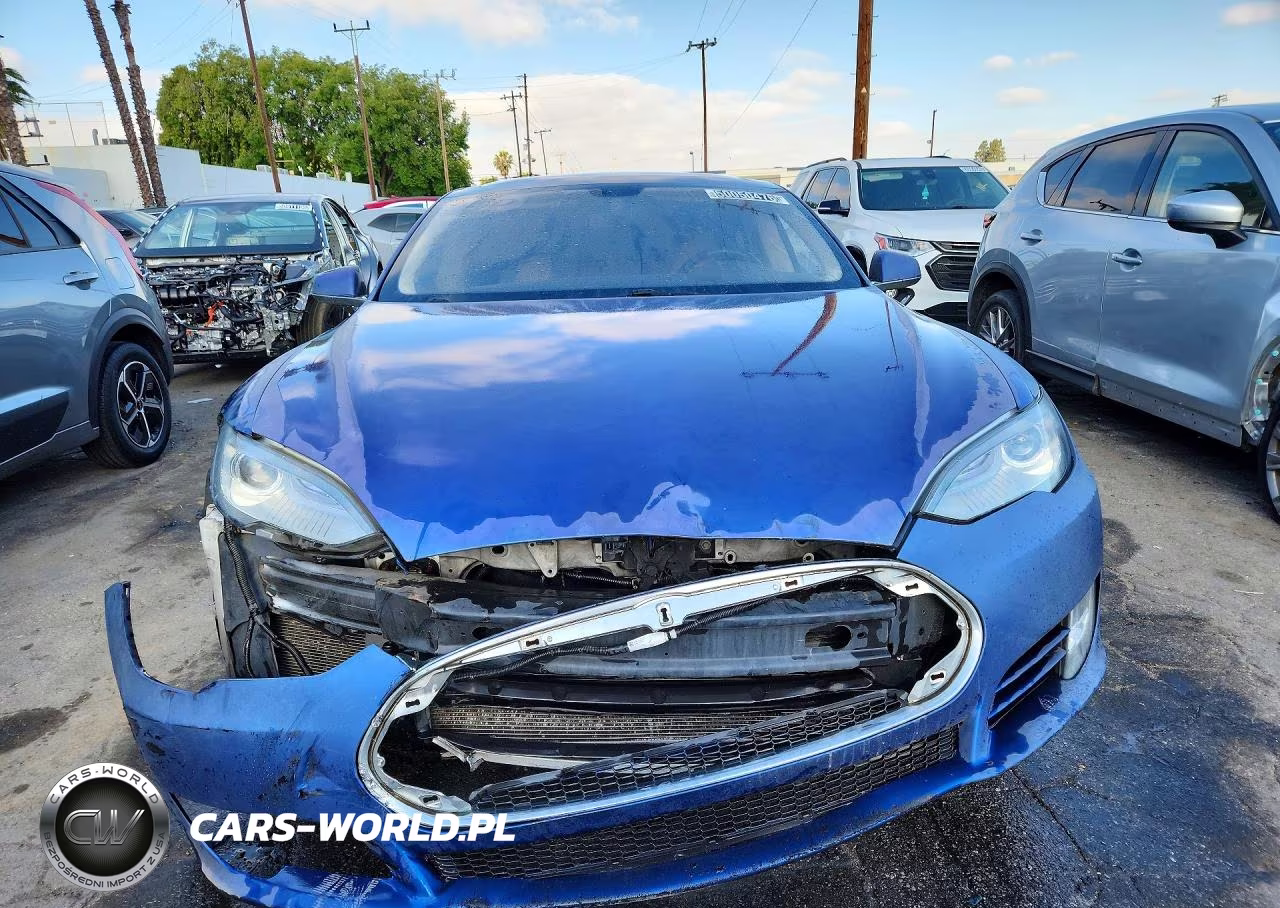 2013 Tesla Model S VIN:5YJSA1CN6DFP04231 - 5