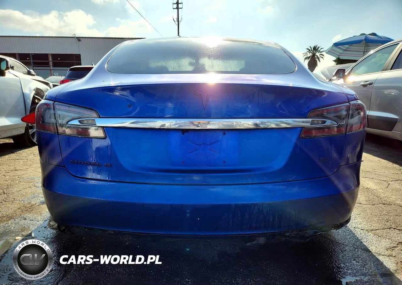 2013 Tesla Model S VIN:5YJSA1CN6DFP04231 - 6
