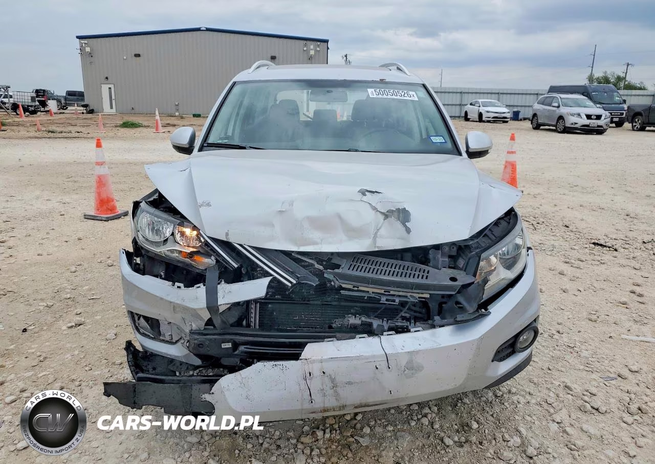 2012 Volkswagen Tiguan S VIN:WVGAV7AX2CW557936 - 5