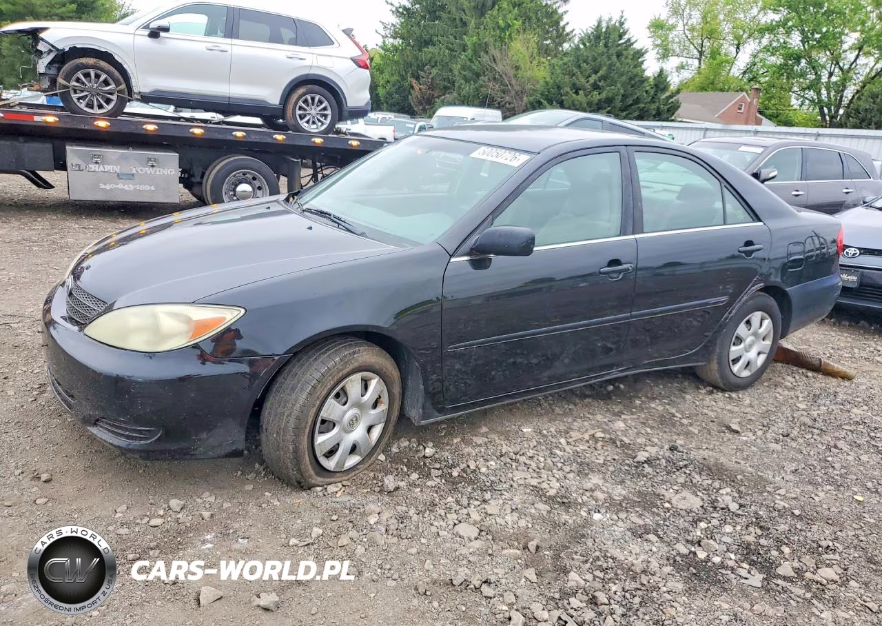 2004 TOYOTA CAMRY LE LE