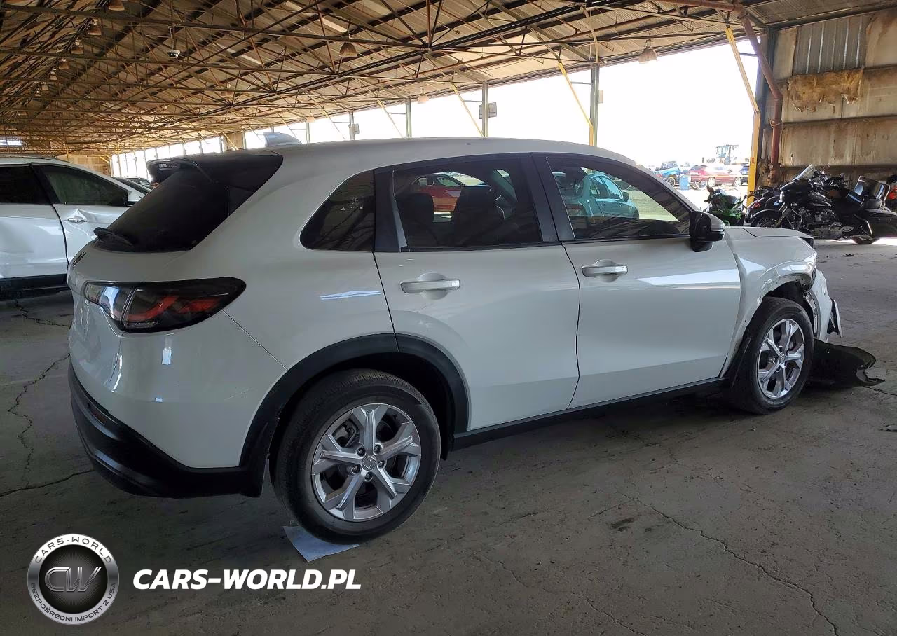 2024 Honda Hr-V Lx VIN:3CZRZ2H3XRM749707 - 3