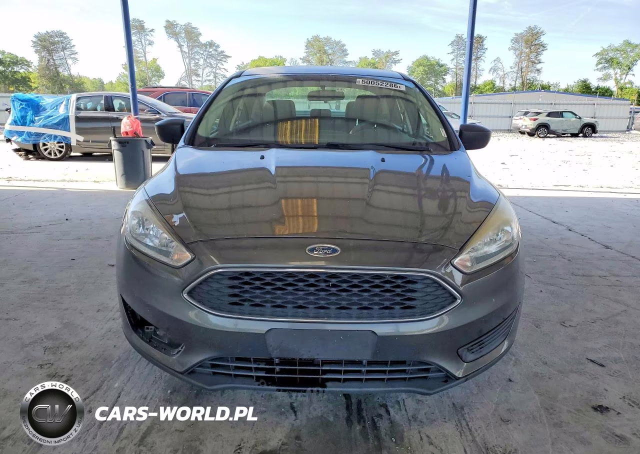 2016 Ford Focus S VIN:1FADP3E2XGL274247 - 5