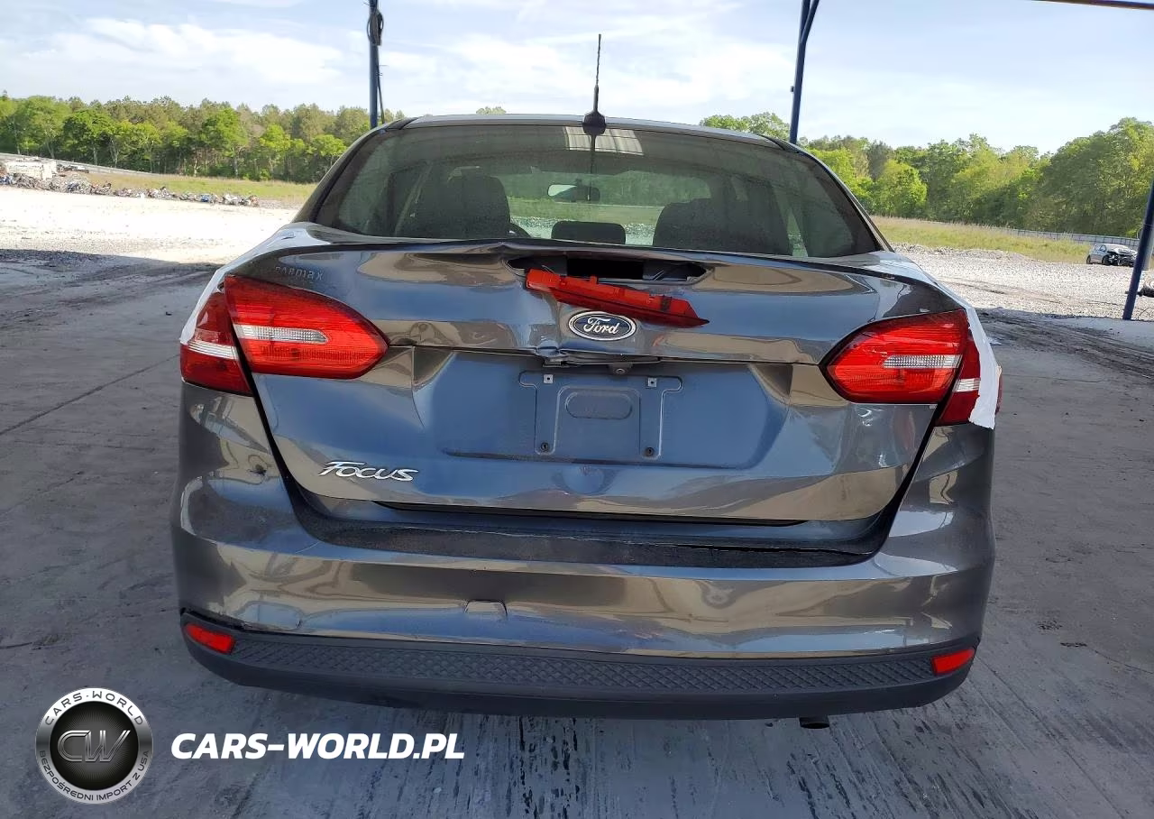 2016 Ford Focus S VIN:1FADP3E2XGL274247 - 6