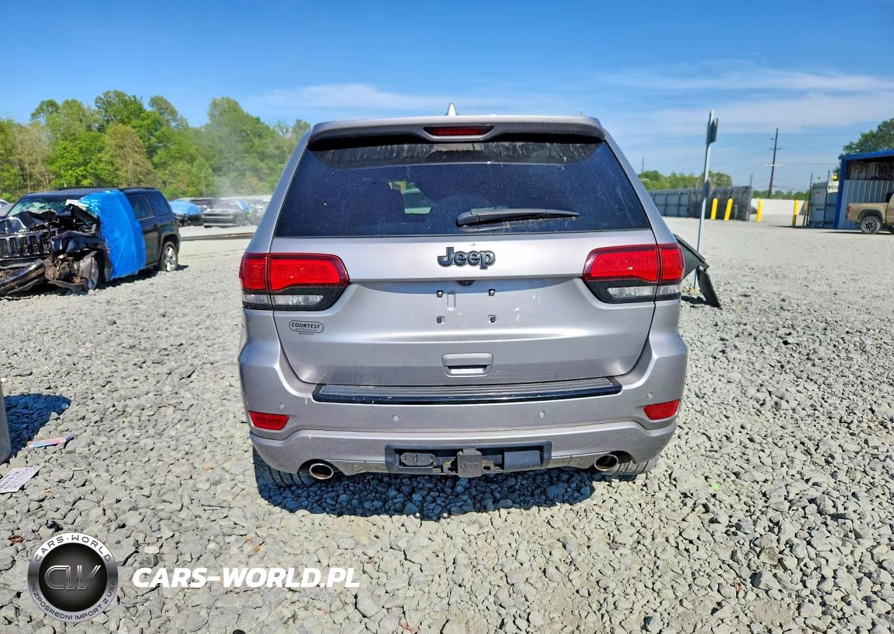 2015 Jeep Grand Cherokee Laredo VIN:1C4RJEAG6FC118560 - 6
