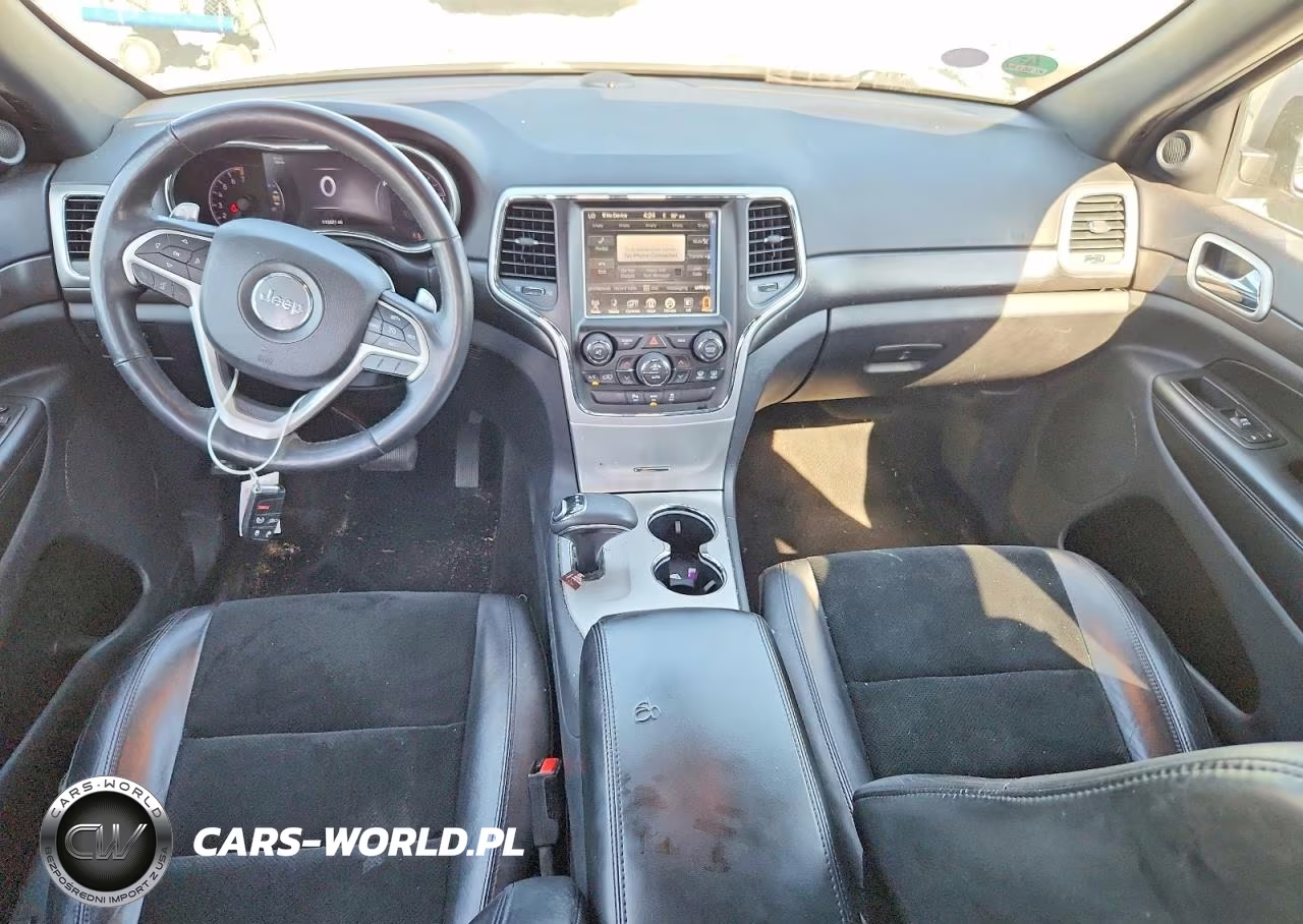 2015 Jeep Grand Cherokee Laredo VIN:1C4RJEAG6FC118560 - 8