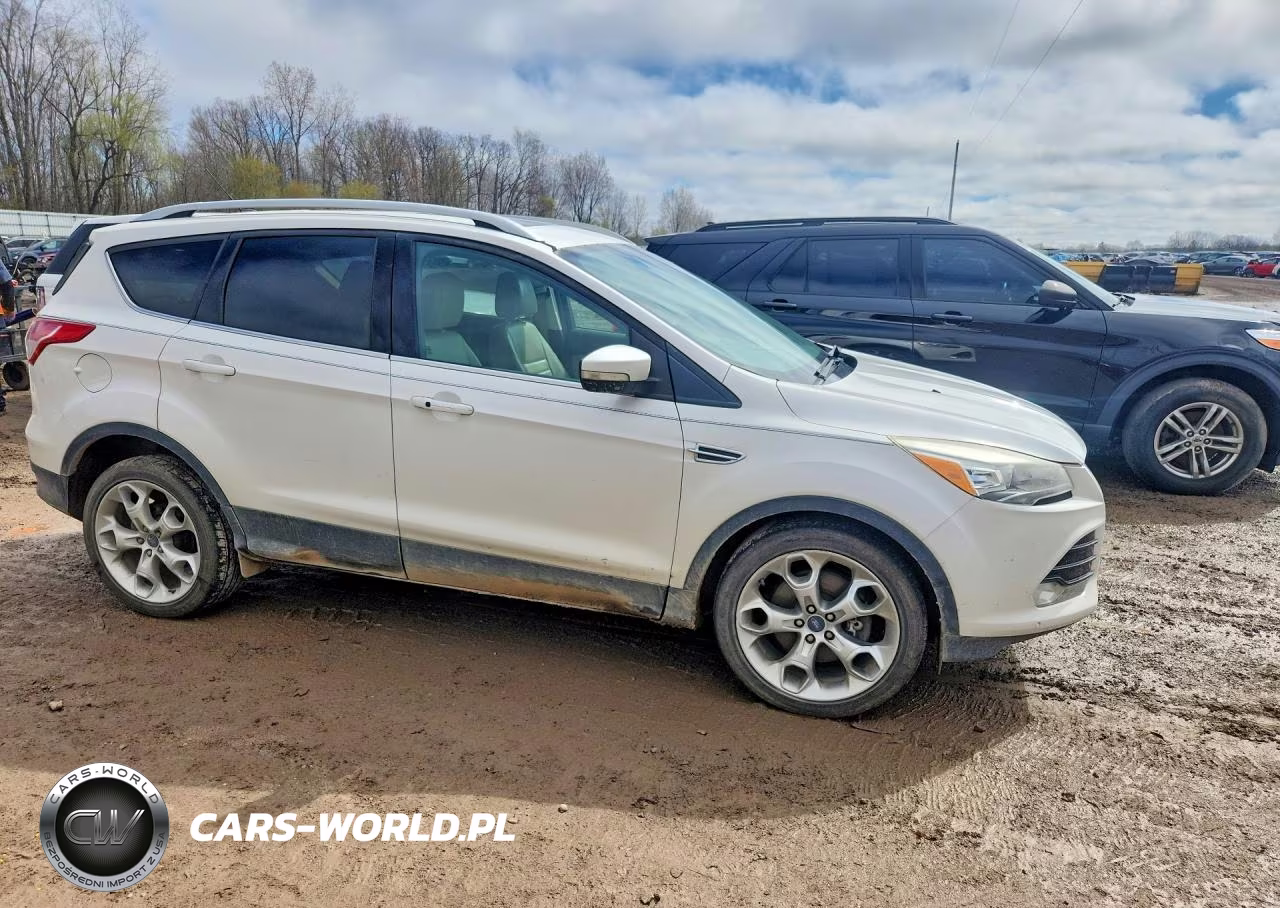 2015 Ford Escape Titanium VIN:1FMCU0J9XFUC87312 - 4