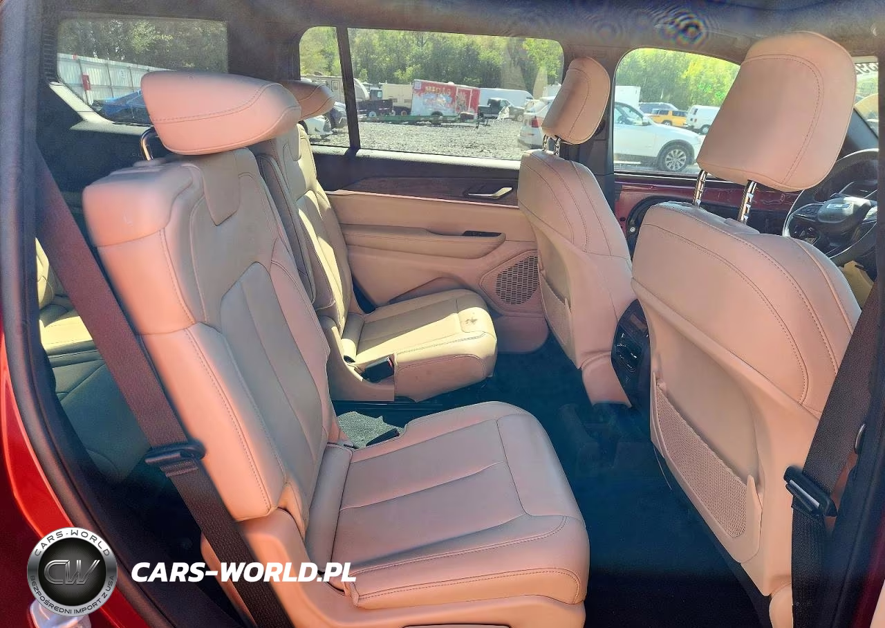 2025 Jeep Grand Cherokee L Limited VIN:1C4RJKBGXS8744915 - 11