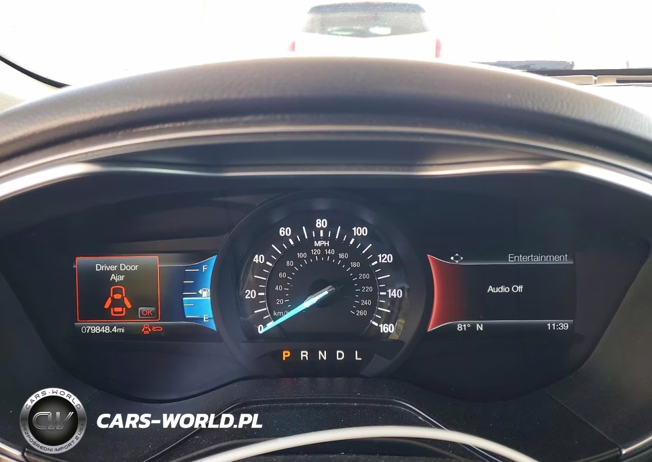2019 Ford Fusion S VIN:3FA6P0G74KR245725 - 9