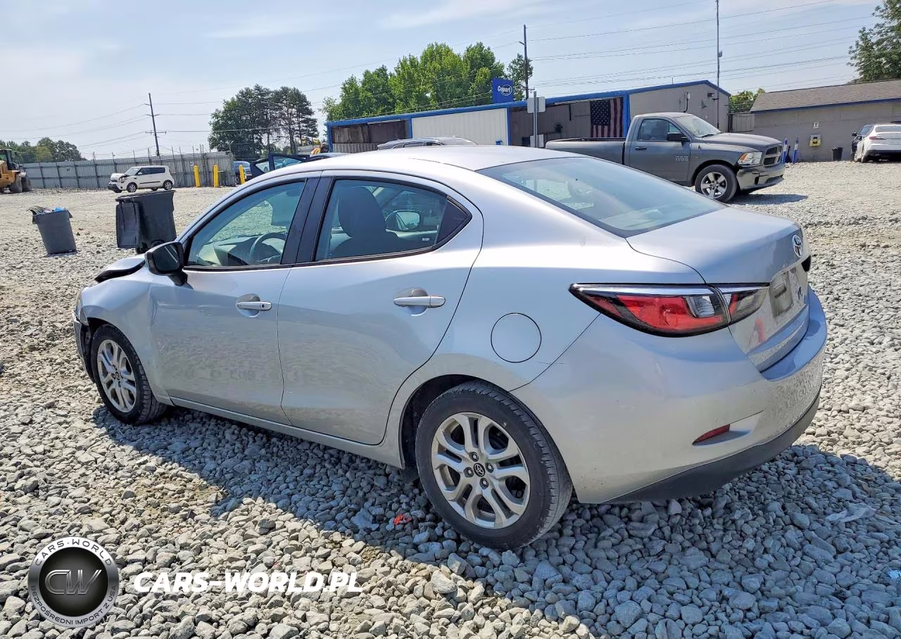 2018 Toyota Yaris Ia Base VIN:3MYDLBYV5JY325885 - 2
