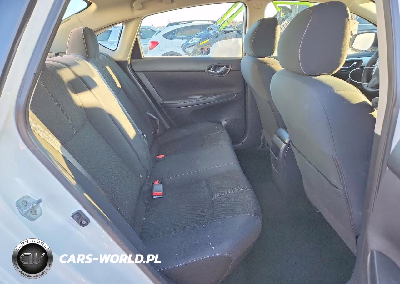 2016 Nissan Sentra S VIN:3N1AB7AP7GY288024 - 10