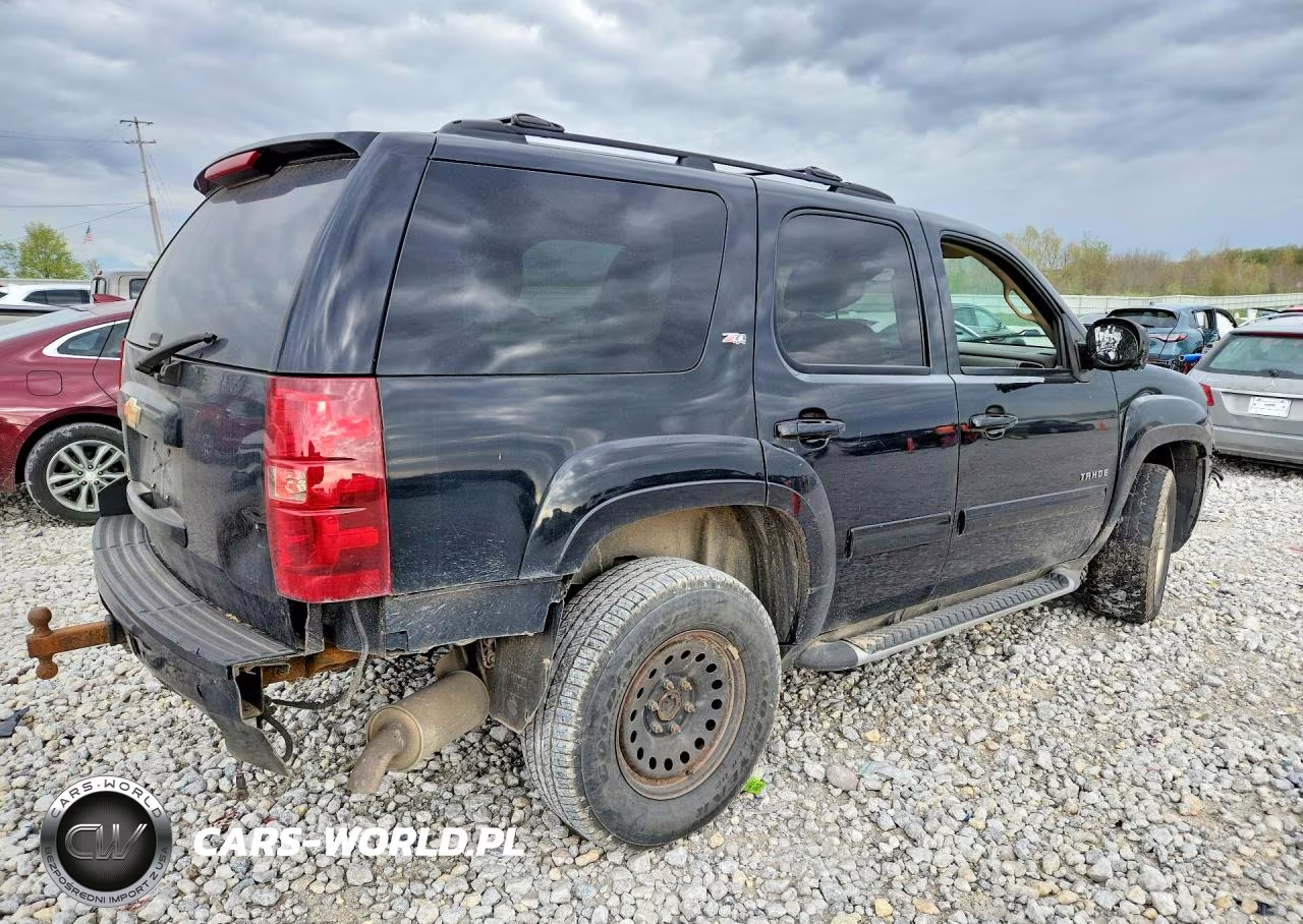 2014 Chevrolet Tahoe K1500 Lt VIN:1GNSKBE0XER175678 - 3