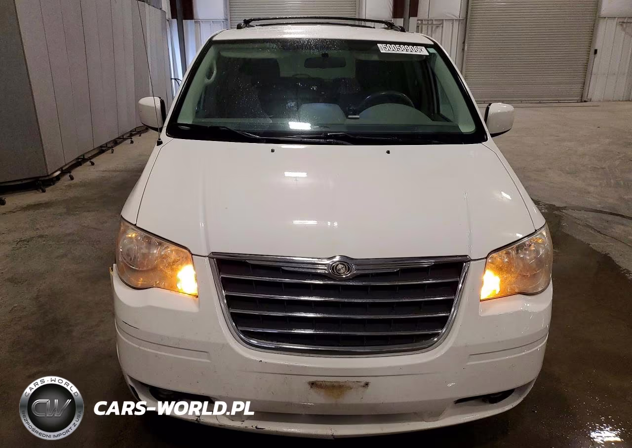 2010 Chrysler Town & Country Touring VIN:2A4RR5D15AR478770 - 5