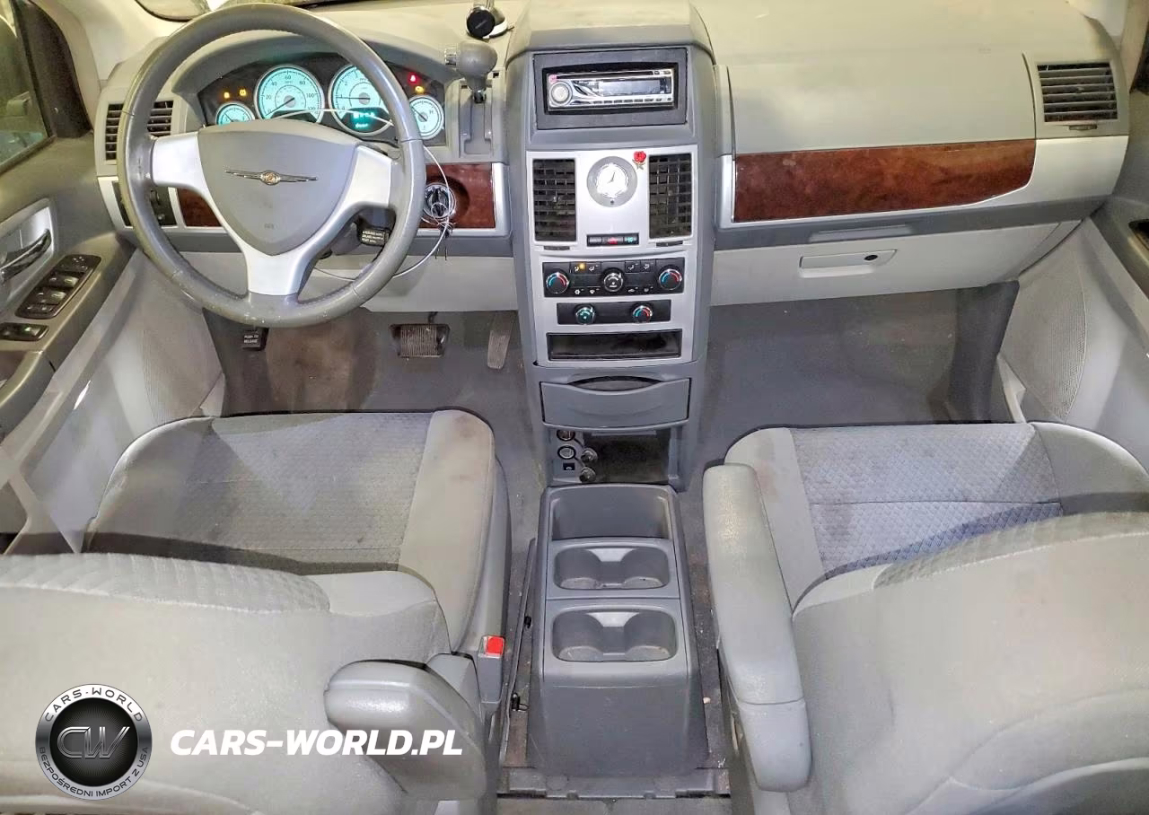 2010 Chrysler Town & Country Touring VIN:2A4RR5D15AR478770 - 8